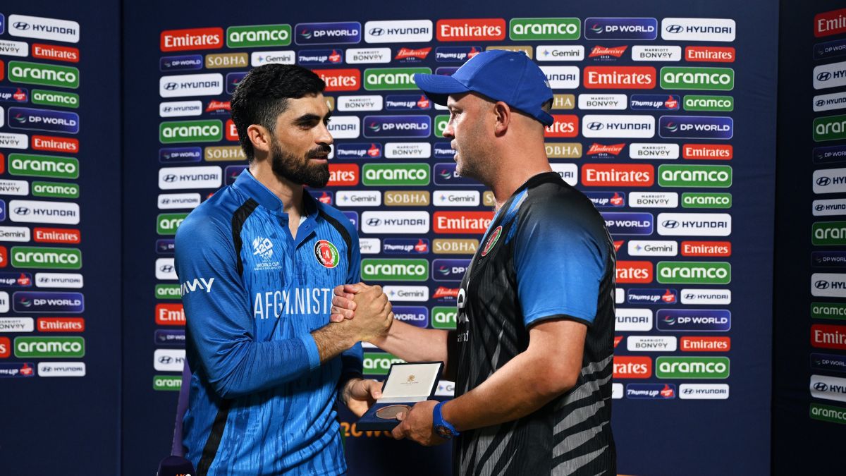 Ibrahim Zadran and Jonathan Trott