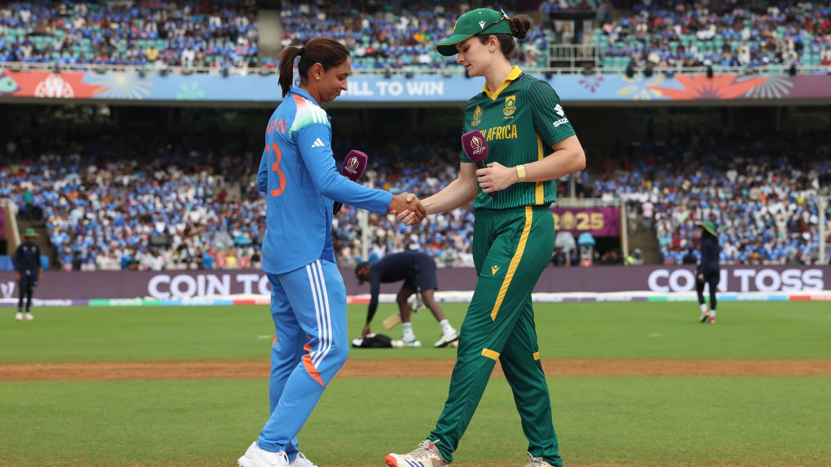 Harmanpreet Kaur and Laura Wolvaardt