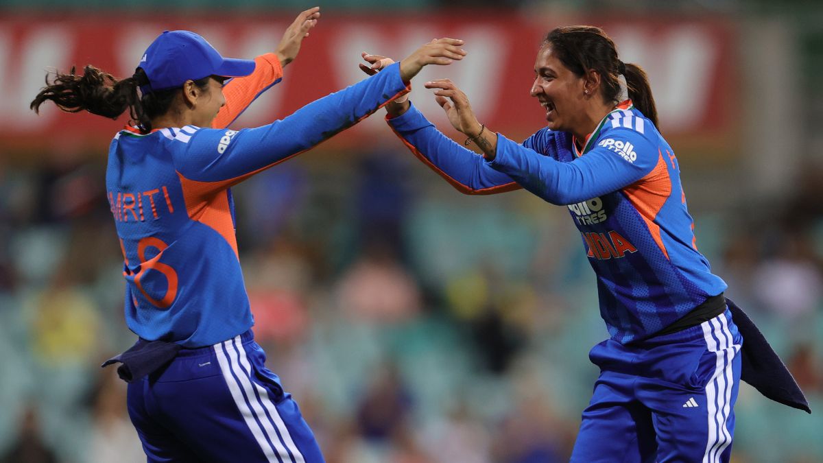 Harmanpreet Kaur and Smriti Mandhana
