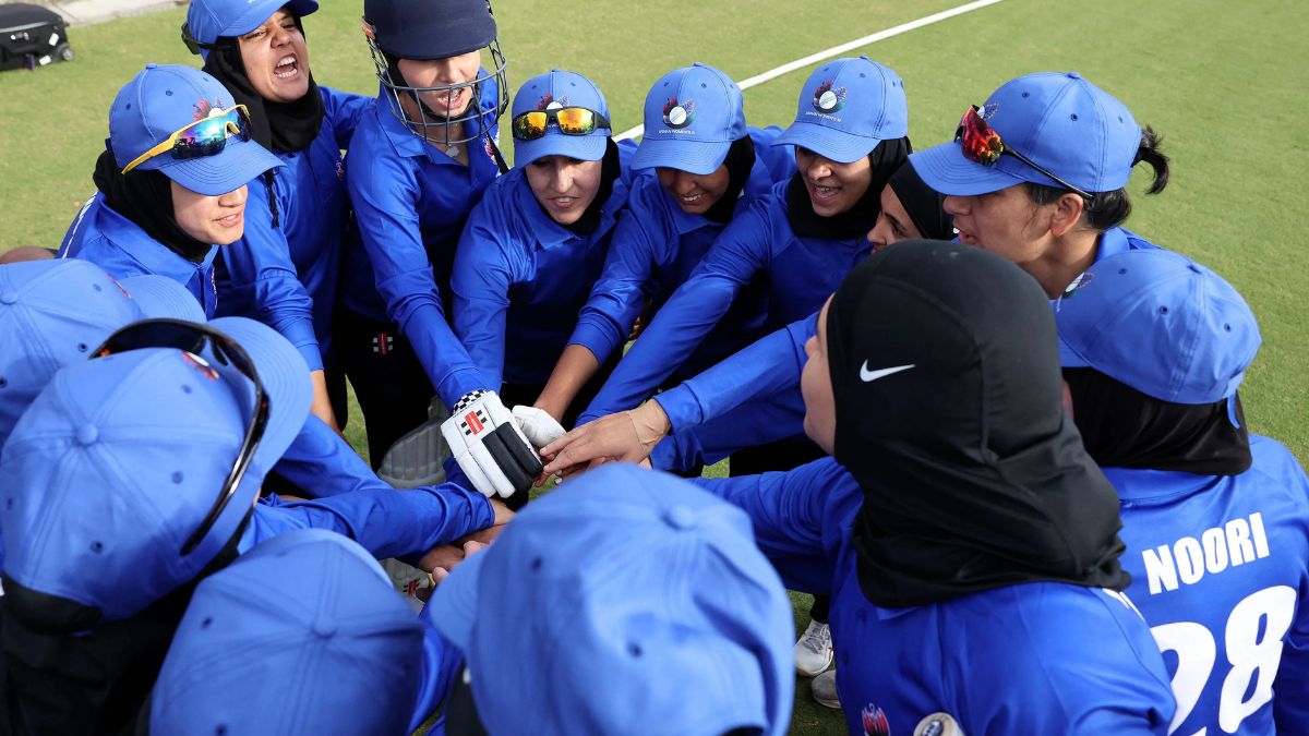 Afghanistan women's refugee team (Source: ECB)