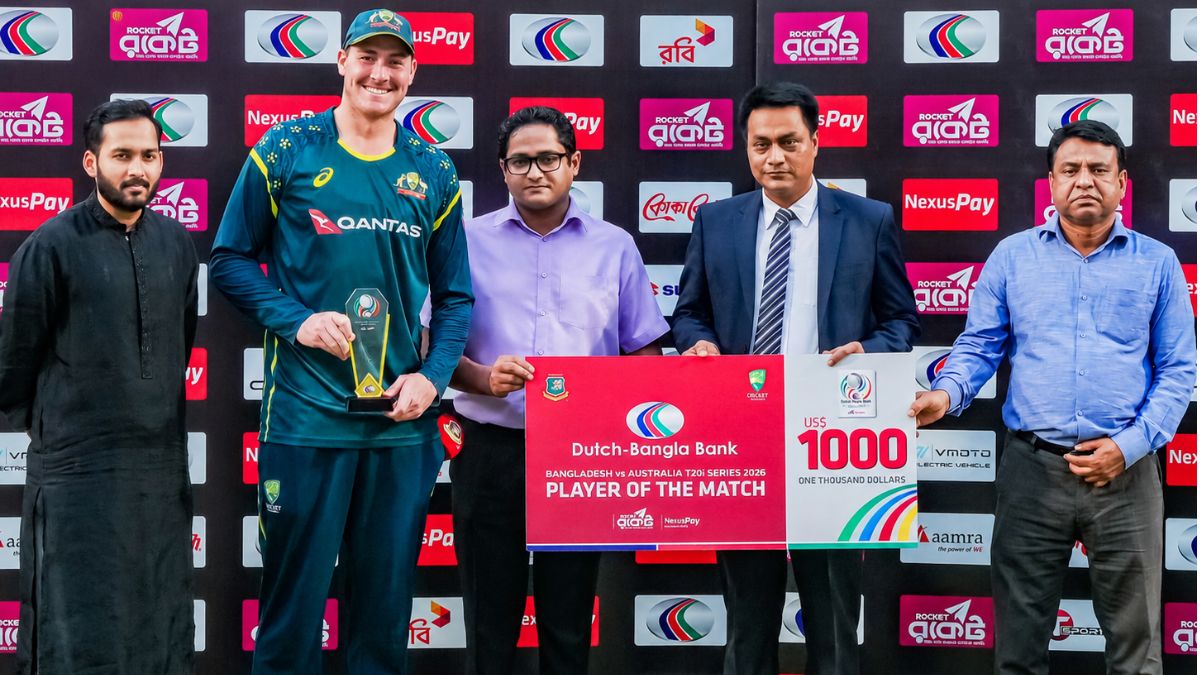 Matt Renshaw receives Player of the Match award (Source: X/@BCBtigers)