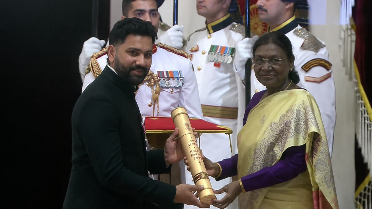 Rohit Sharma, Droupadi Murmu (Source: X/@PIB_India)