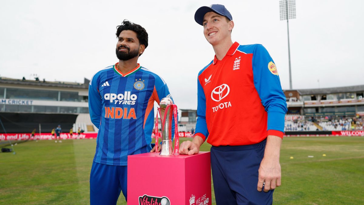 Shreyas Iyer and Harry Brook pose with the T20I series trophy