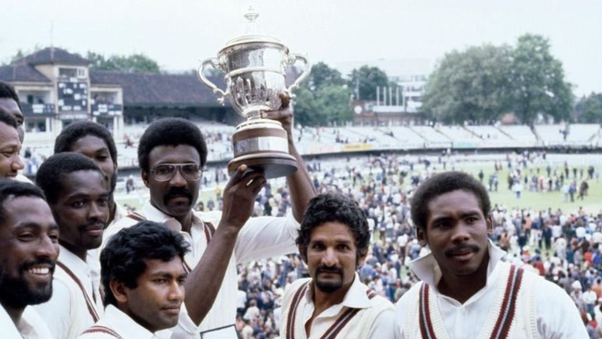 Clive Lloyd lifts the ODI World Cup 1975 trophy with teammates (Source: @windiescricket)