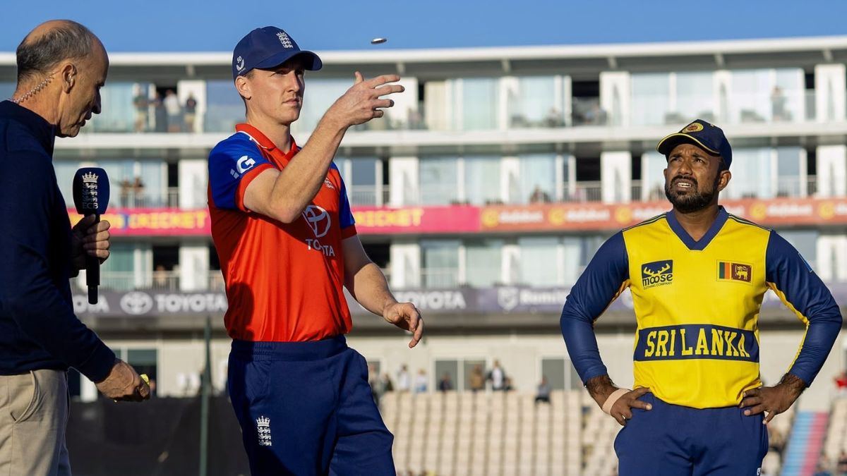 Harry Brook and Charith Asalanka at the toss