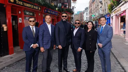 Rahul Dravid with Abhishek Bachchan alongside other dignitaries associated with the ETPL